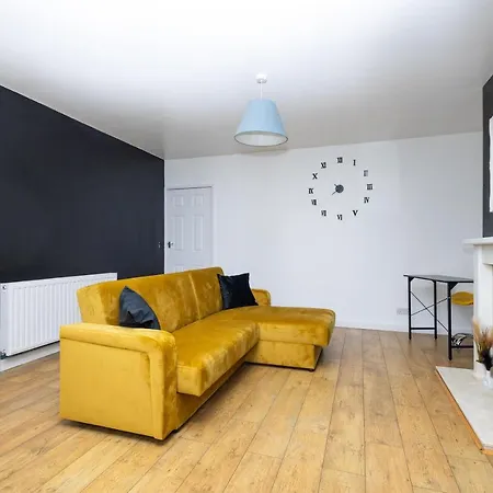 Alt-stay - Leeds - 3 Bed Budget Contractor With Parking