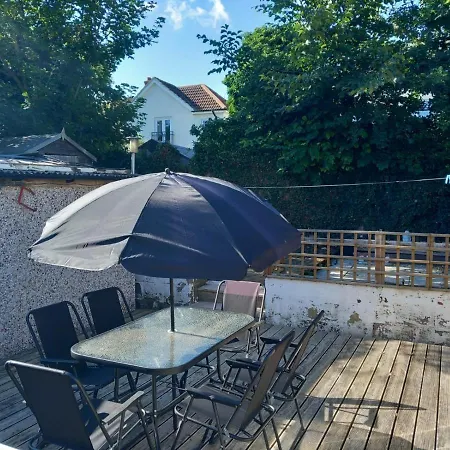Alt-stay - Leeds - 3 Bed Budget Contractor With Parking * ليدز
